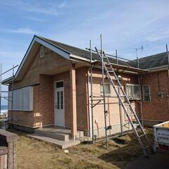 ペンキ塗り（戸建住宅）塗装の補助作業　出勤日・時間相談可