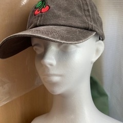 服/ファッション 小物 帽子チェリー刺繍キャップ