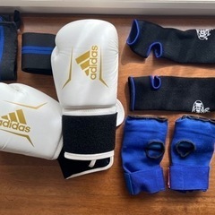 【半額値下げ】サンドバッグ＋グローブ＋サポーター