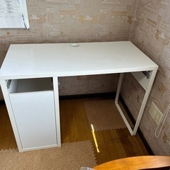 IKEAの学習机