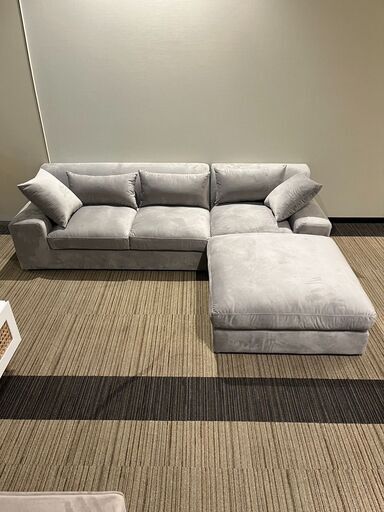 ▼値下げ▼【展示品・未使用品】ベルベット調3人掛けカウチソファ ローソファ 参考価格69990円自社配送時代引き可※現金、クレジット、スマホ決済対応※