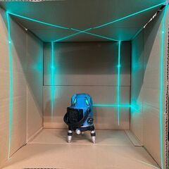 テクノ HBD4 グリーンレーザー墨出し器  ※未校正品となります/精度の保証はございません ※ガラス一辺割れてます。【市川行徳店】【店頭取引限定】【中古】管理番号：IT52GQCNHHF4