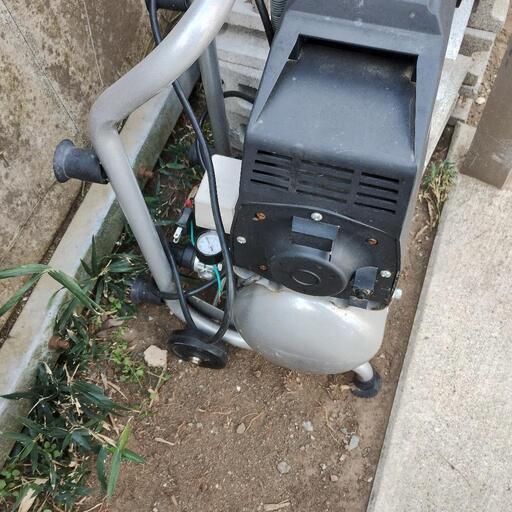 お譲り完了◎RYOBIエアコンプレッサーACP-60