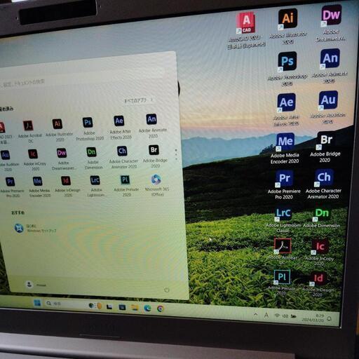 mouseノートPC core i7 Windows11 office AdobeCC2020 illustrator Autocad2023 メモリ8G 新品SSD 内蔵カメラ 第８世代