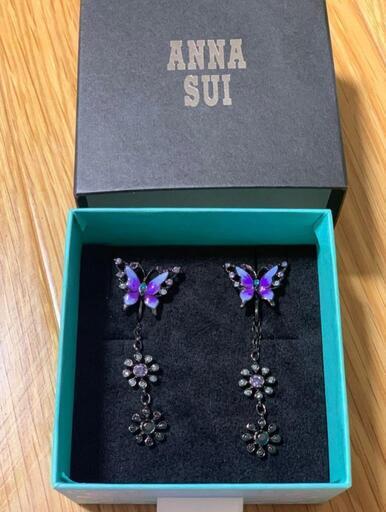 ANNA SUI 数量限定 レアデザイン バタフライ 蝶 モチーフ イヤリング アナスイ スワロフスキー ANNA SUI 数量限定 レアデザイン バタフライ 蝶 モチーフ イヤリング