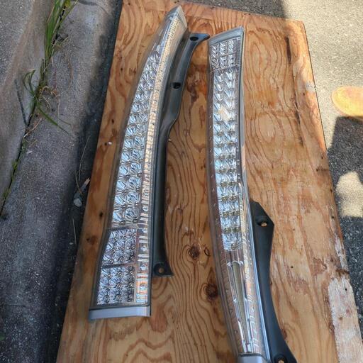 L175ムーヴテールランプ ヴァレンティVALENTI