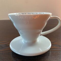 ハリオ　V60　（有田焼）透過ドリッパー　1－２杯用　セラミック...