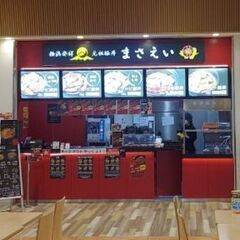 フードコート内豚丼店での店長候補