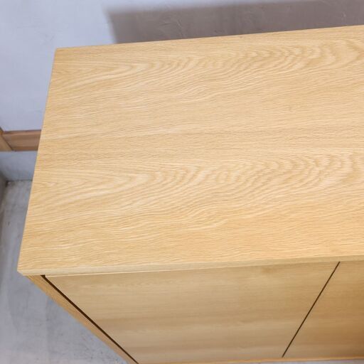人気の無印良品(MUJI)のオーク材 キャビネット・木製扉