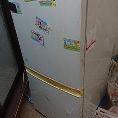 家電 キッチン家電 冷蔵庫、、使つて下さい０円です。