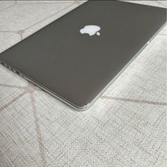 お話し中MacBookPro （Retina,13インチ,Late2012）シルバー