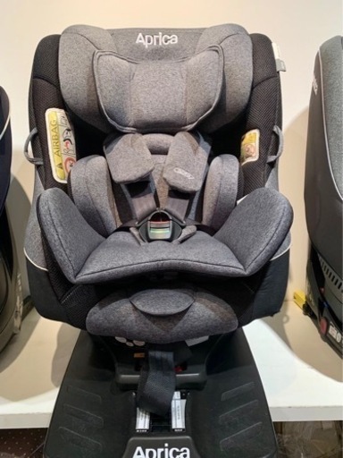 ■店頭引取限定■美品☆新安全基準R129アップリカ　ISOFIXチャイルドシート　クルリラプラス♪定価61600円