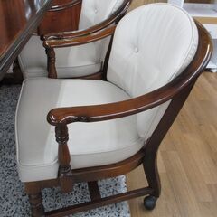R208 KARIMOKU カリモク コロニアル ダイニング５点セット キャスター付チェア Used・美品