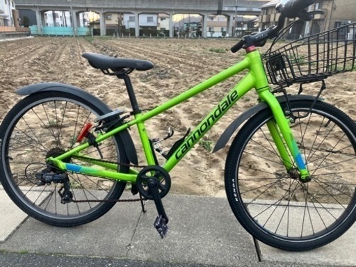 24インチ　キッズ　子供用　キャノンデール　自転車 クロスバイク