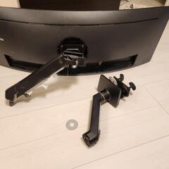 43インチ湾曲ウルトラワイドモニターとエルゴトロンのアームセット 43インチ湾曲ウルトラワイドモニターとエルゴトロンのアームセット