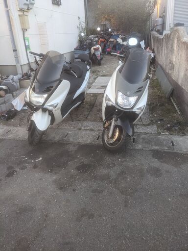 決まりました。ありがとうございます。入荷しました！！マジェスティ125FI　程度良好