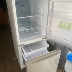 福岡市内配送設置無料　シャープ SHARP SJ-PD14Y-N [小型冷蔵庫]