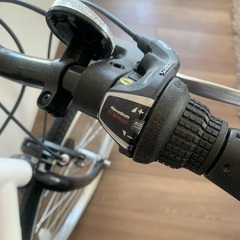 新品未使用　クロスバイク自転車　6段変速26インチ700Ｃ