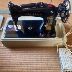 ブラザー足踏みレトロミシン