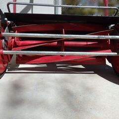 ＊ 芝刈り機 ＊　BARONESS（バロネス）芝刈り機　ハンドモア　LM4D 30　機体番号21150