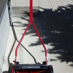 ＊ 芝刈り機 ＊　BARONESS（バロネス）芝刈り機　ハンドモア　LM4D 30　機体番号21150