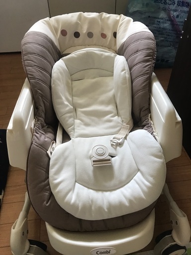 最終値下げ　コンビ　ネムリラ電動　エッグショック