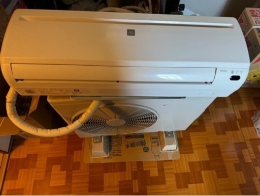 ルームエアコン