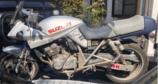 交渉ください！　書類有り　GSX250Sカタナ　レストアベース