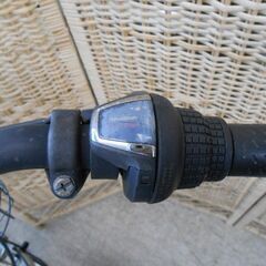 自転車 26インチ 6段変速 ベージュ系 AZZURARE カゴ付き ママチャリ 6段切替 鍵2種類付き A19PK11908 札幌 西野店