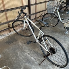 自転車　ロードバイク　クロスバイク