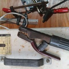 イクラアーク100／200V溶接機、1馬力コンプレッサー