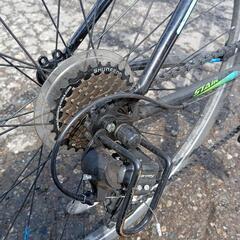 自転車 クロスバイク シマノ 21段変速ギア　今年1月に購入