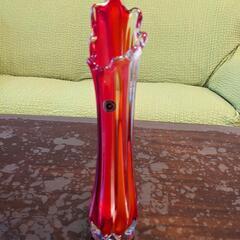 赤ガラス　花瓶　レトロ