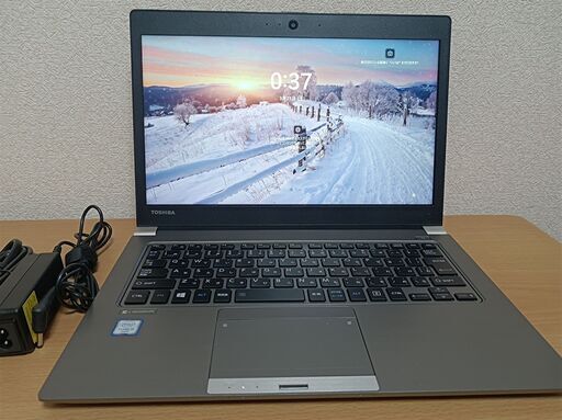 （受け渡し決定）薄型軽量東芝 dynabook R63/K ／第6世代 / Core i5 6200U ／8ギガメモリ／SSD 256GB／13.3型