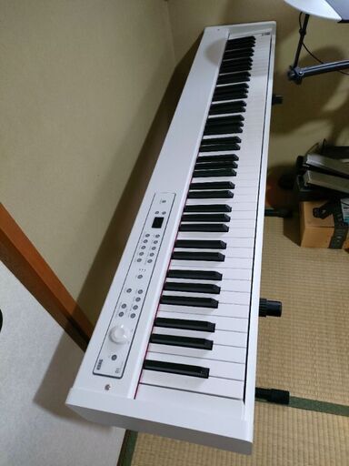 【お話中】デジタルピアノ　KORG D1 　白　美品　値下げしました✨