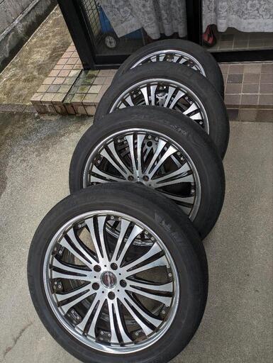 車のパーツ タイヤ、ホイール