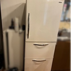 【4月頭引渡し】日立　冷蔵庫　R-S26XMV