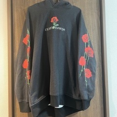 TRAVAS TOKYO 赤薔薇パーカー