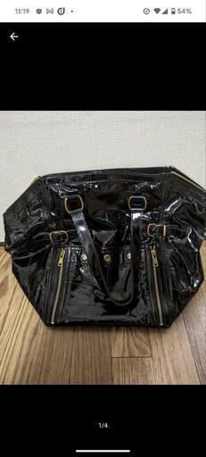 イブサンローラン エナメル バッグ