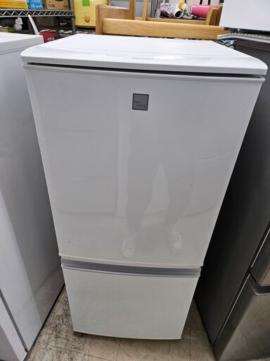 リサイクルショップどりーむ荒田店 No10748　お買い得品！　シャープ　２ドア冷蔵庫　2016年製　容量137L　※両開き対応！　1人暮らしに最適なサイズです♪