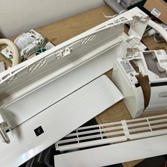 SHARP 冷暖房エアコン5.6k 商談中です200V 標準の設置まで込みです