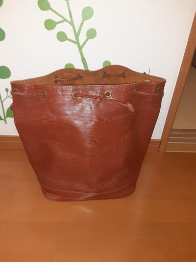 ⭐LOUIS VUITTON  ノエ ジパングゴールド　ショルダーバックエピレザー
