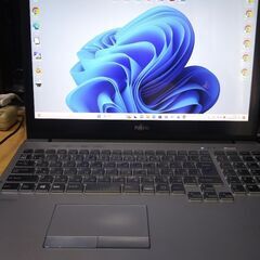 お渡しする方が決まりました。超美品です。Windows11 of...