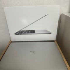 MacBook Pro13インチ　５月いっぱいまで