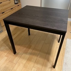 【IKEA】2人掛け　ダイニングテーブル