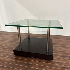 IDC大塚家具　ガラステーブル　サイドテーブル