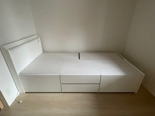 （決まりました）ニトリ　収納付きシングルベッド　マットレス付き　ホワイト