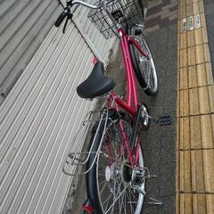 美品☆Socio[ソシオ]26吋 ファミリーサイクル 外装6段/LEDオート(レッドXブラック)