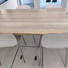 IKEA イッペルリグ ダイニングテーブル ＋ SVENBERTIL スヴェンベル 
