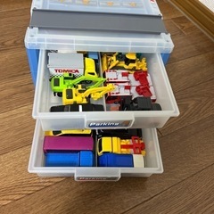 【成約済】②トミカ収納BOX+24台付き　おもちゃ ミニカー